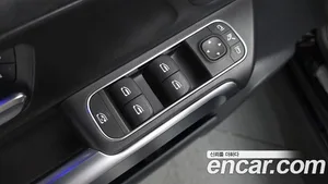 Mercedes-Benz GLB-Class, 2025 — миниатюра 28