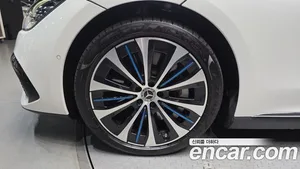 Mercedes-Benz EQE, 2023 — миниатюра 5