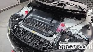 Mercedes-Benz EQE, 2023 — миниатюра 6