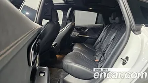 Mercedes-Benz EQE, 2023 — миниатюра 18