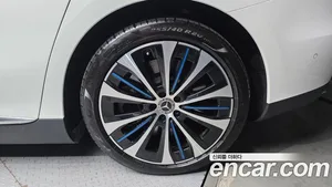 Mercedes-Benz EQE, 2023 — миниатюра 7