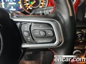 Jeep Gladiator, 2023 — миниатюра 13