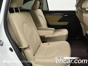 Toyota Highlander, 2023 — миниатюра 12