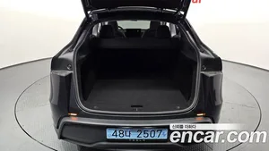 Tesla Model Y, 2025 — миниатюра 26