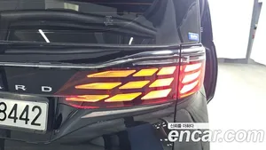 Toyota Alphard, 2025 — миниатюра 9