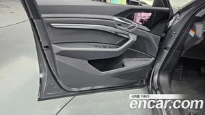 Audi e-tron, 2021 — миниатюра 14