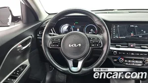 Kia Niro, 2023 — миниатюра 12
