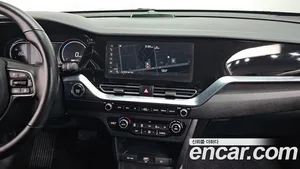 Kia Niro, 2023 — миниатюра 13