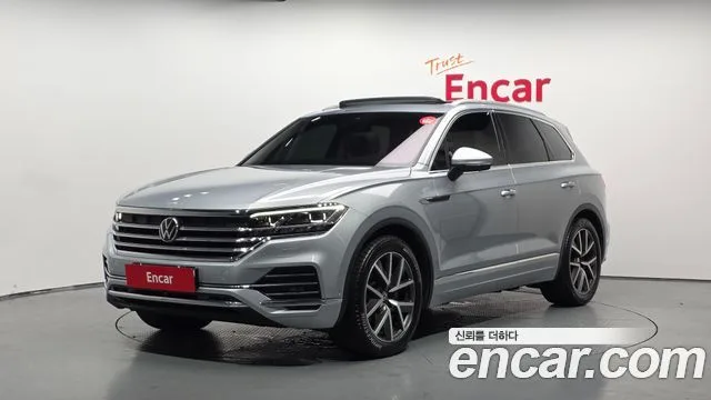 Volkswagen Touareg, 2023 — фото автомобиля из Кореи