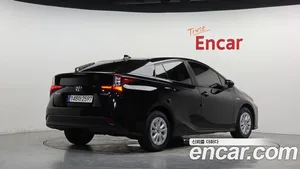 Toyota Prius, 2021 — миниатюра 1