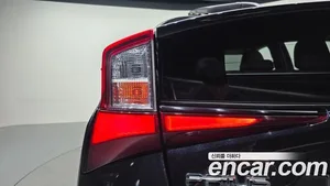 Toyota Prius, 2021 — миниатюра 8