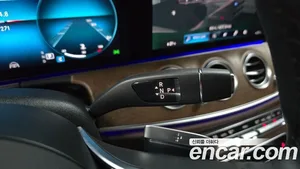 Mercedes-Benz E-Class, 2022 — миниатюра 12