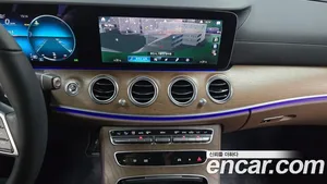 Mercedes-Benz E-Class, 2022 — миниатюра 19