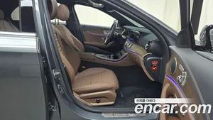 Mercedes-Benz E-Class, 2022 — миниатюра 16