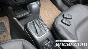 Jeep Renegade, 2023 — миниатюра 12