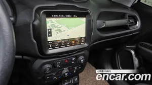 Jeep Renegade, 2023 — миниатюра 19