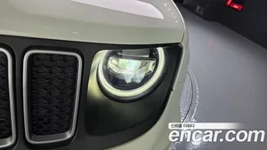 Jeep Renegade, 2023 — миниатюра 8