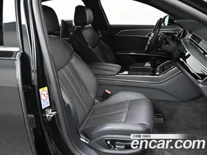 Audi A8, 2023 — миниатюра 10