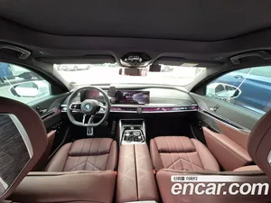 BMW i7, 2024 — миниатюра 7