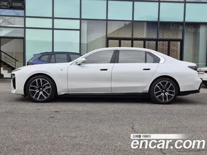 BMW i7, 2024 — миниатюра 15