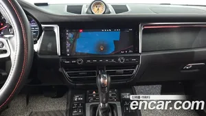 Porsche Macan, 2020 — миниатюра 12