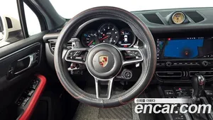 Porsche Macan, 2020 — миниатюра 13