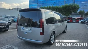 Hyundai Staria, 2023 — миниатюра 2