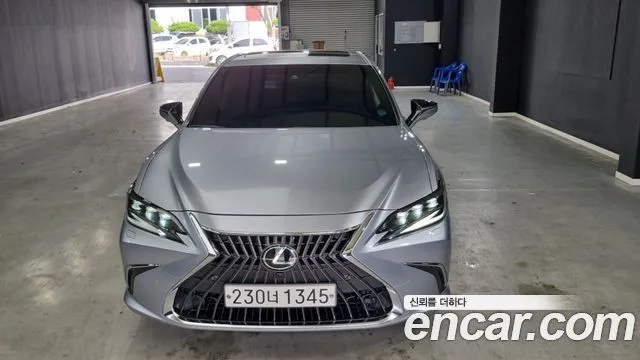 Lexus ES, 2023 — фото автомобиля из Кореи