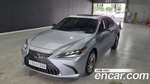 Lexus ES, 2023 — миниатюра 2