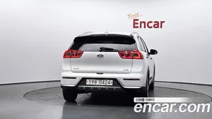 Kia Niro, 2016 — миниатюра 4