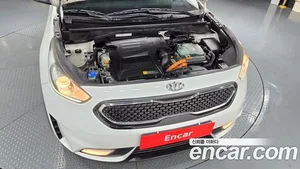 Kia Niro, 2016 — миниатюра 6