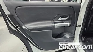 Mercedes-Benz GLB-Class, 2022 — миниатюра 15