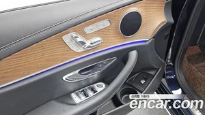 Mercedes-Benz E-Class, 2022 — миниатюра 20