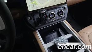 Land Rover Defender, 2026 — миниатюра 13