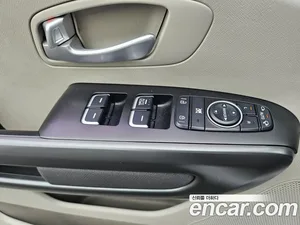 Kia Carnival, 2015 — миниатюра 17