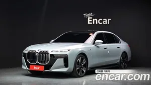 BMW 7-Series, 2023 — миниатюра 1
