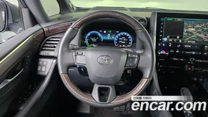Toyota Alphard, 2025 — миниатюра 18