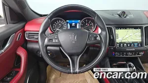 Maserati Levante, 2017 — миниатюра 13
