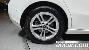 Mercedes-Benz A-Class, 2023 — миниатюра 5