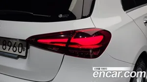 Mercedes-Benz A-Class, 2023 — миниатюра 9