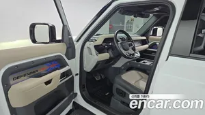 Land Rover Defender, 2022 — миниатюра 13
