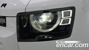 Land Rover Defender, 2022 — миниатюра 8
