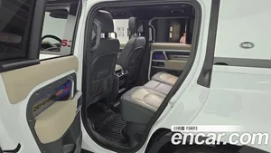 Land Rover Defender, 2022 — миниатюра 16