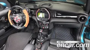 Mini Cooper Convertible, 2018 — миниатюра 7