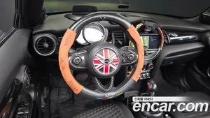 Mini Cooper Convertible, 2018 — миниатюра 13