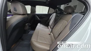 BMW 5-Series, 2025 — миниатюра 17