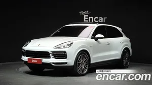 Porsche Cayenne, 2022 — миниатюра 1
