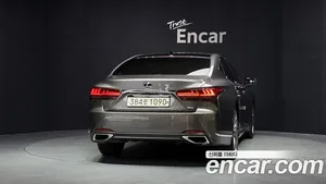 Lexus LS, 2021 — миниатюра 4