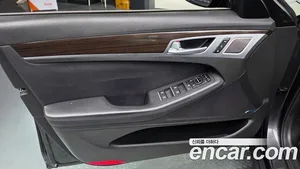 Genesis G80, 2017 — миниатюра 13