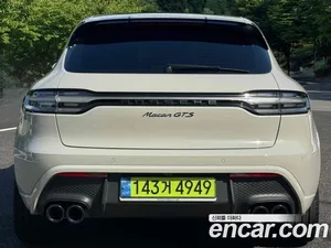 Porsche Macan, 2022 — миниатюра 3